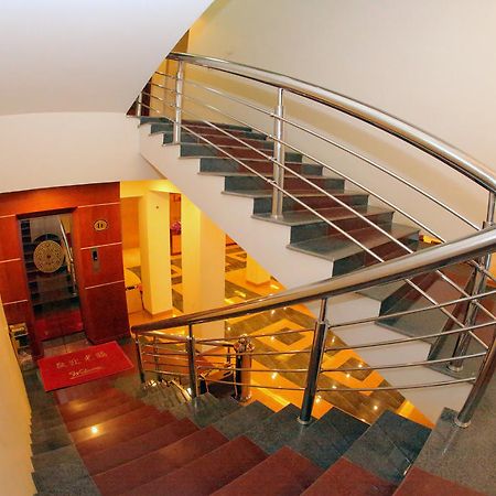 Lao Cai Galaxy Hotel Buitenkant foto