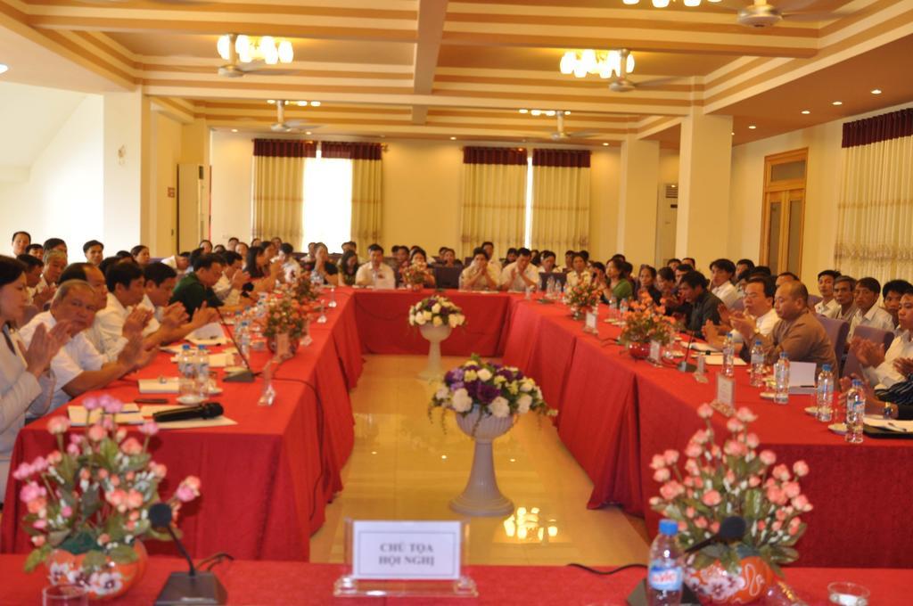 Lao Cai Galaxy Hotel Buitenkant foto